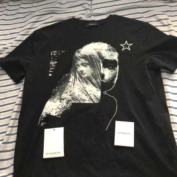 Givenchy shirt - Picture 1 of 3